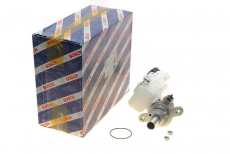 Головний гальмовий циліндр Toyota Auris BOSCH 0204123801 (фото 1)