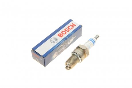 Свеча зажигания Standard Super W8DC BOSCH 0241229715