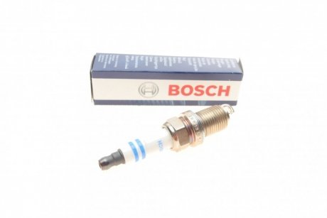 Свічка запалювання FR6KI332S IRIDIUM (RENAULT,TOYOTA) BOSCH 0242240653