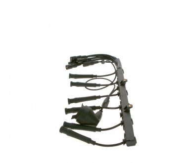 Комплект ВВ дротів B 323 BMW 320/325/528 \'\'2.0-2.7 \'\'81-93 BOSCH 0986356323