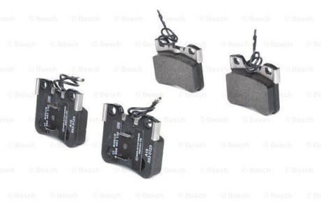Фото 1 - гальмівні колодки, дискові BOSCH 0 986 461 130 Гальмівні колодки, дискові BOSCH 0 986 461 130 (фото 1)
