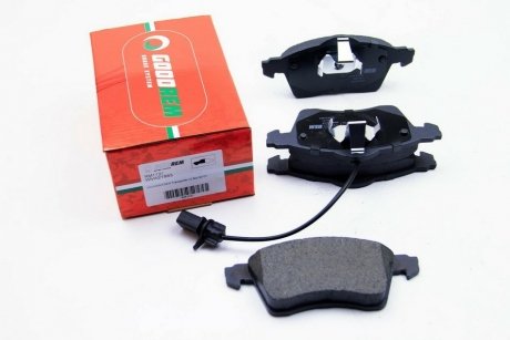Тормозные колодки перед. T4 2.5TDI 96-03 (R15)(с датчиком) Goodrem RM1131