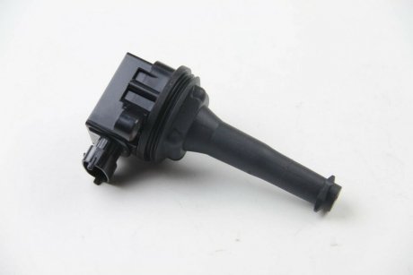 Котушка запалення Volvo /S60/S70/S80/V70/XC70 2.0-3.0 95-10 HELLA 5DA358000-071