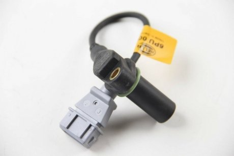 Датчик положення коленвалу VW LT 28-46 / Transporter IV HELLA 6PU009163521 (фото 1)