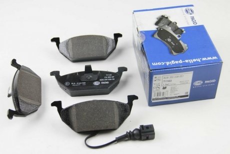 Гальмівні колодки перед. Caddy III/Golf V/Octavia/A3 03- (з датчиком) HELLA 8DB355008-551 (фото 1)