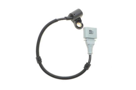 HITACHI VW Датчик оборотов двигателя Audi A3,4,5,6,Q5,Seat,Skoda fabia,Octavia,Amarok,Caddy III,Crafter,Golf V,VI,Passat,Polo,T5 HITACHI (Huco) 131888