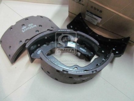 Колодки гальмівні барабан задні Hyundai Hd35/hd75 -10 (Mobis) Hyundai / Kia / Mobis 5830545A62