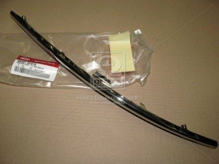 Накладка бампера переднього Hyundai / Kia / Mobis 865813U010 (фото 1)