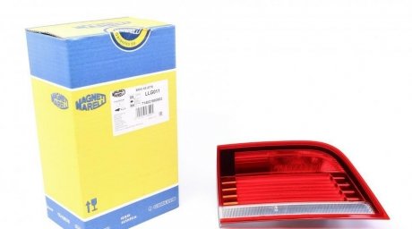 Фонарь задний MAGNETI MARELLI 714021880802 (фото 1)