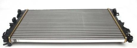 Радіатор охолодження MB Vito (W639) 03- (-/+AC) NRF 53801