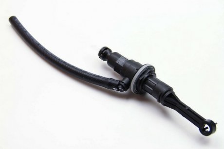 Цилиндр сцепления главный Renault RENAULT / DACIA 8200459153