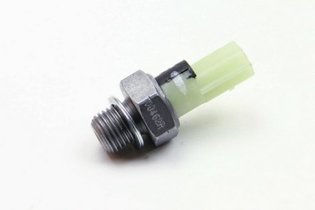 Датчик давления масла Renault Duster, Master III, Trafic II, Fluence, Kangoo II, Megane III Renault RENAULT / DACIA 8200671272