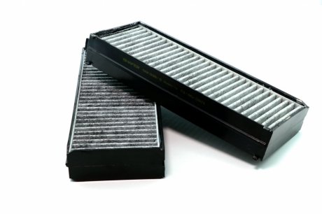 Фільтр салону Huyndai Santa Fe I, Sonata IV, Trajet, 01-08, (2 шт), вугільний SHAFER SAK896S (фото 1)