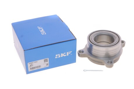 Комплект подшипника ступицы колеса SKF VKBA 7451