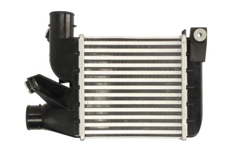 Впускний охолоджувач повітря THERMOTEC DAB021TT (фото 1)