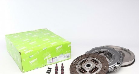 Комплект зчеплення з маховиком Valeo 835074
